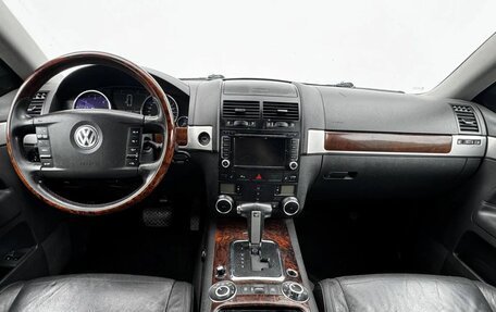Volkswagen Touareg III, 2008 год, 859 000 рублей, 9 фотография