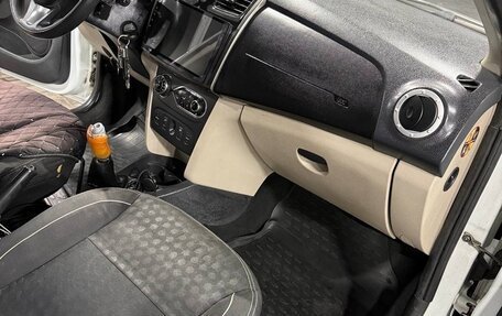 Renault Logan II, 2014 год, 410 000 рублей, 6 фотография