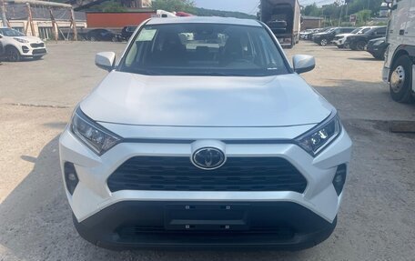 Toyota RAV4, 2025 год, 3 650 000 рублей, 2 фотография