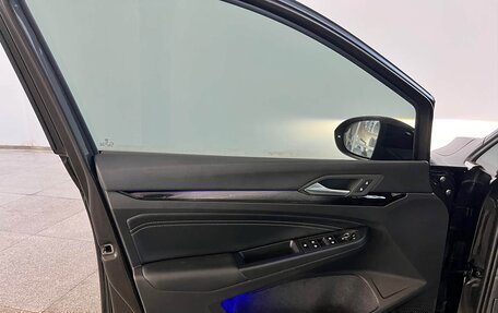 Volkswagen Golf VIII, 2024 год, 1 900 000 рублей, 12 фотография