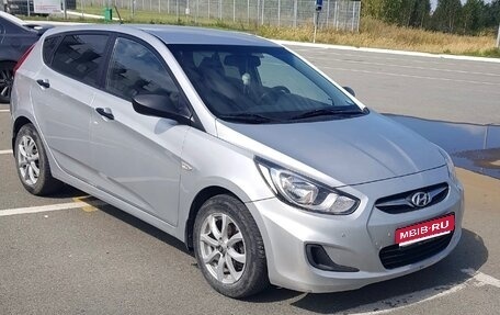 Hyundai Solaris II рестайлинг, 2014 год, 930 000 рублей, 1 фотография