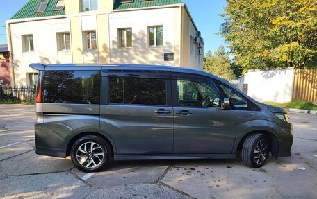 Honda Stepwgn IV, 2020 год, 2 400 000 рублей, 7 фотография