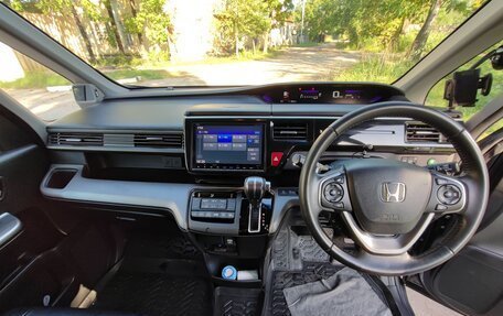 Honda Stepwgn IV, 2020 год, 2 400 000 рублей, 8 фотография