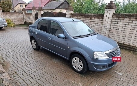 Renault Logan I, 2010 год, 385 000 рублей, 2 фотография