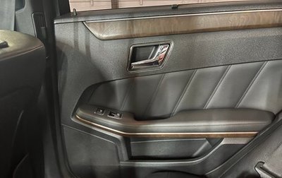 Mercedes-Benz E-Класс, 2011 год, 950 000 рублей, 1 фотография