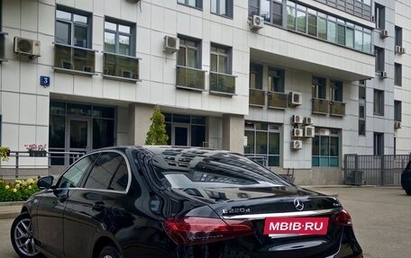 Mercedes-Benz E-Класс, 2020 год, 3 250 000 рублей, 5 фотография