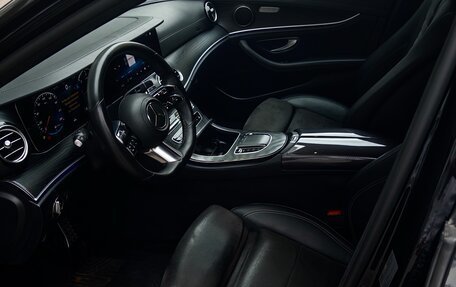 Mercedes-Benz E-Класс, 2020 год, 3 250 000 рублей, 7 фотография