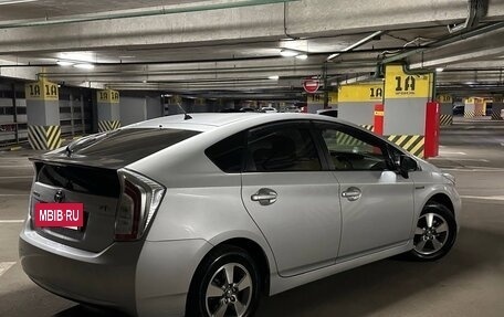 Toyota Prius, 2013 год, 1 300 000 рублей, 5 фотография