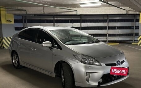 Toyota Prius, 2013 год, 1 300 000 рублей, 6 фотография
