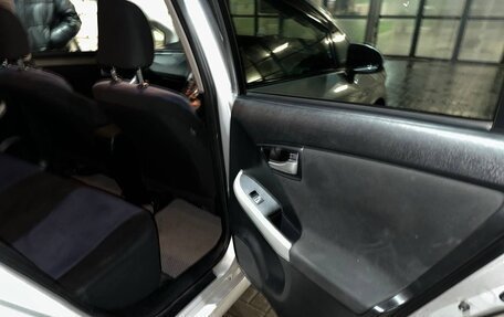 Toyota Prius, 2013 год, 1 300 000 рублей, 20 фотография