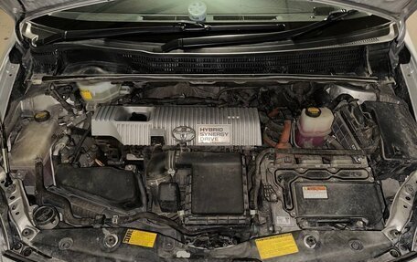 Toyota Prius, 2013 год, 1 300 000 рублей, 17 фотография