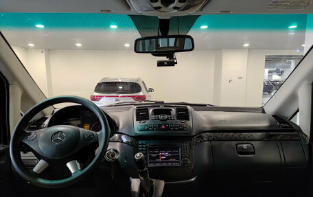 Mercedes-Benz Viano, 2012 год, 2 120 000 рублей, 18 фотография