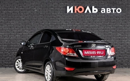 Hyundai Solaris II рестайлинг, 2012 год, 590 000 рублей, 3 фотография