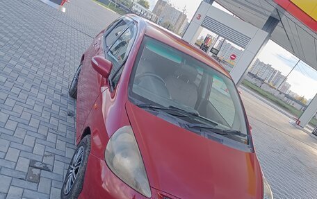 Honda Fit III, 2004 год, 339 000 рублей, 2 фотография