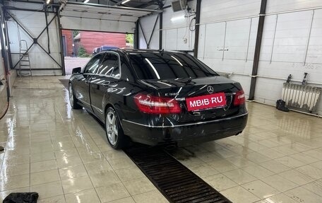 Mercedes-Benz E-Класс, 2011 год, 950 000 рублей, 7 фотография