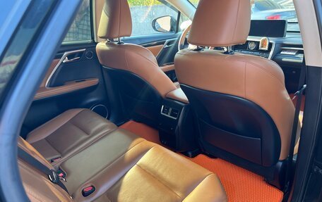 Lexus RX IV рестайлинг, 2019 год, 5 750 000 рублей, 9 фотография
