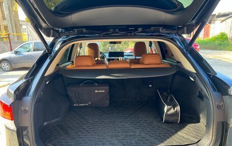 Lexus RX IV рестайлинг, 2019 год, 5 750 000 рублей, 12 фотография