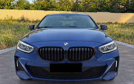 BMW 1 серия, 2022 год, 1 780 000 рублей, 8 фотография