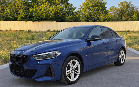 BMW 1 серия, 2022 год, 1 780 000 рублей, 11 фотография