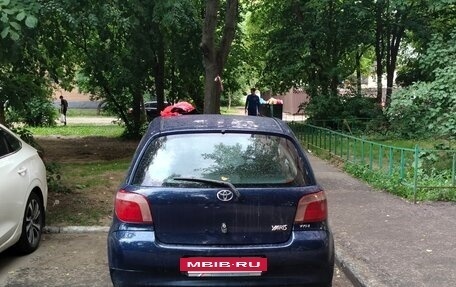 Toyota Yaris I рестайлинг, 2002 год, 350 000 рублей, 5 фотография