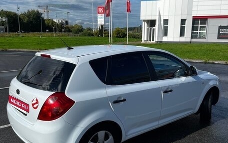 KIA cee'd I рестайлинг, 2008 год, 619 000 рублей, 14 фотография