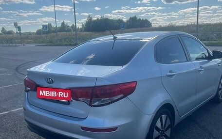KIA Rio III рестайлинг, 2015 год, 1 000 000 рублей, 4 фотография