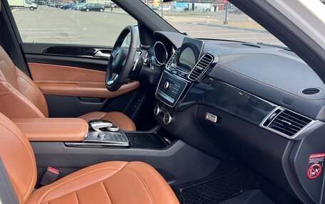 Mercedes-Benz GLS, 2018 год, 5 900 000 рублей, 16 фотография