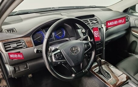 Toyota Camry, 2017 год, 2 189 000 рублей, 13 фотография