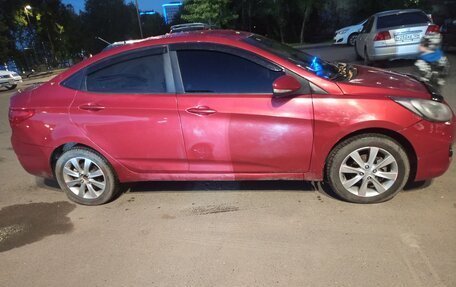 Hyundai Solaris II рестайлинг, 2011 год, 350 000 рублей, 7 фотография