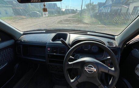 Nissan Cube II, 1999 год, 60 000 рублей, 3 фотография