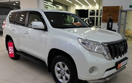 Toyota Land Cruiser Prado 150 рестайлинг 2, 2015 год, 2 790 000 рублей, 3 фотография