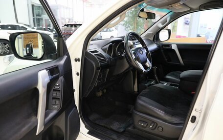 Toyota Land Cruiser Prado 150 рестайлинг 2, 2015 год, 2 790 000 рублей, 14 фотография