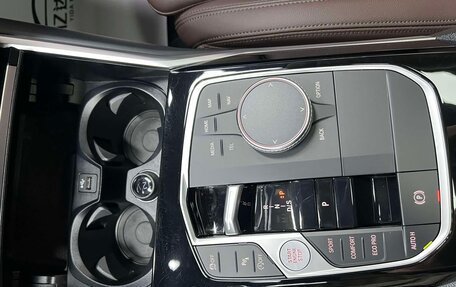BMW 3 серия, 2023 год, 2 450 000 рублей, 10 фотография