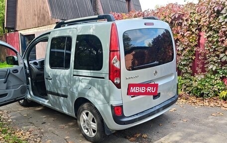 Renault Kangoo II рестайлинг, 2010 год, 780 000 рублей, 4 фотография