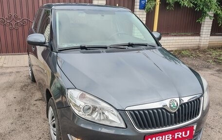 Skoda Fabia II, 2011 год, 600 000 рублей, 1 фотография