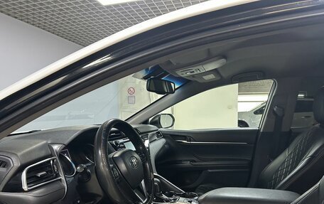 Toyota Camry, 2019 год, 1 749 000 рублей, 9 фотография