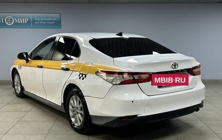 Toyota Camry, 2019 год, 1 749 000 рублей, 5 фотография