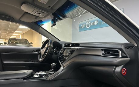 Toyota Camry, 2019 год, 1 749 000 рублей, 14 фотография