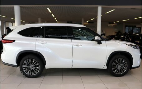 Toyota Highlander, 2026 год, 5 580 000 рублей, 8 фотография