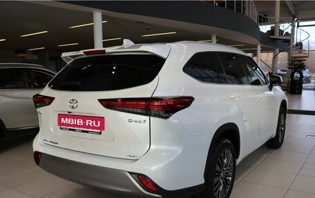 Toyota Highlander, 2026 год, 5 580 000 рублей, 7 фотография