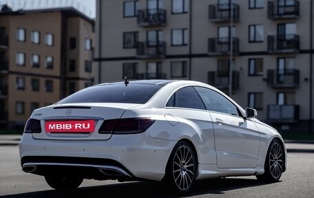 Mercedes-Benz E-Класс, 2015 год, 1 800 000 рублей, 14 фотография