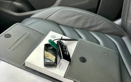 Volkswagen Touareg III, 2021 год, 5 890 000 рублей, 18 фотография