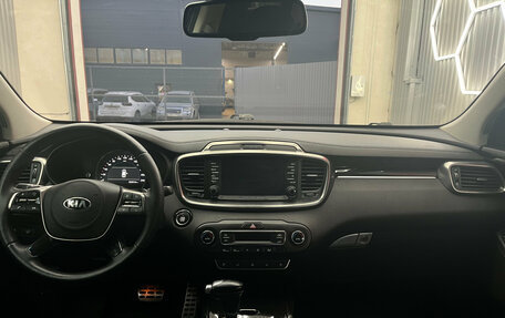 KIA Sorento III Prime рестайлинг, 2018 год, 2 100 000 рублей, 13 фотография