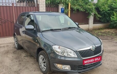 Skoda Fabia II, 2011 год, 600 000 рублей, 2 фотография