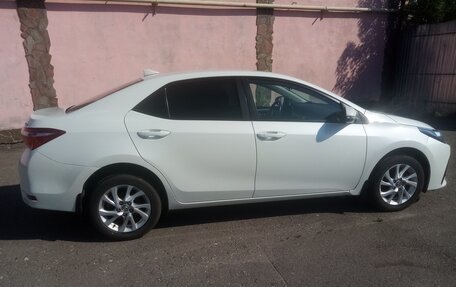 Toyota Corolla, 2018 год, 1 980 000 рублей, 11 фотография
