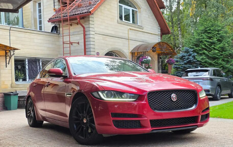 Jaguar XE I рестайлинг, 2016 год, 1 777 000 рублей, 9 фотография