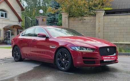 Jaguar XE I рестайлинг, 2016 год, 1 777 000 рублей, 11 фотография