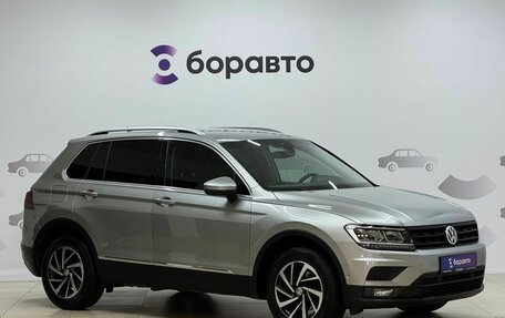 Volkswagen Tiguan II, 2018 год, 2 180 000 рублей, 3 фотография