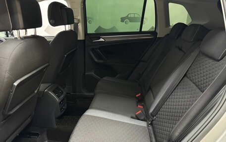Volkswagen Tiguan II, 2018 год, 2 180 000 рублей, 11 фотография