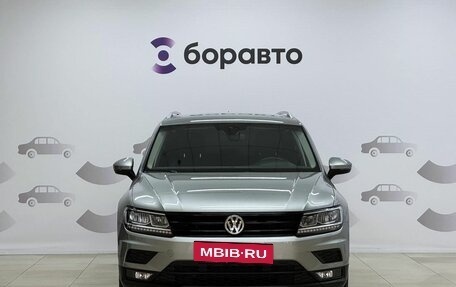 Volkswagen Tiguan II, 2018 год, 2 180 000 рублей, 2 фотография